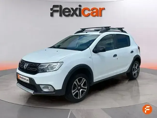 Usado Dacia Sandero 90 CV (66 kW) 2018 Blanco Berlina