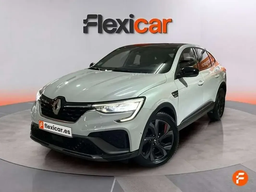 Usado Renault Arkana 145 CV (106 kW) 2022 Blanco SUV