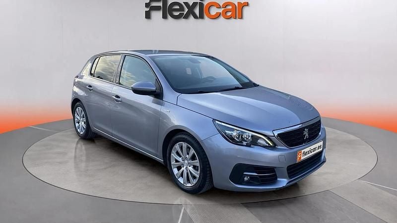 Usado Peugeot 308 Style 131 HP (96 kW) 2020 Citadino