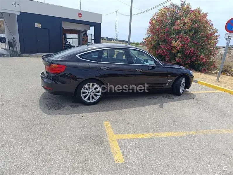 Usado BMW 318 143 CV (105 kW) 2014 Marrón Berlina