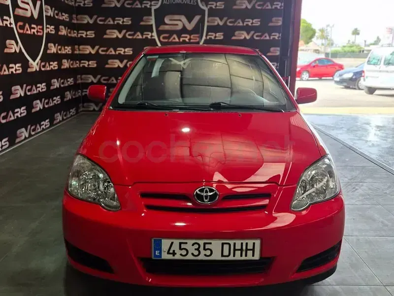 Usado Toyota Corolla Terra 97 CV (71 kW) 2005 Rojo Berlina