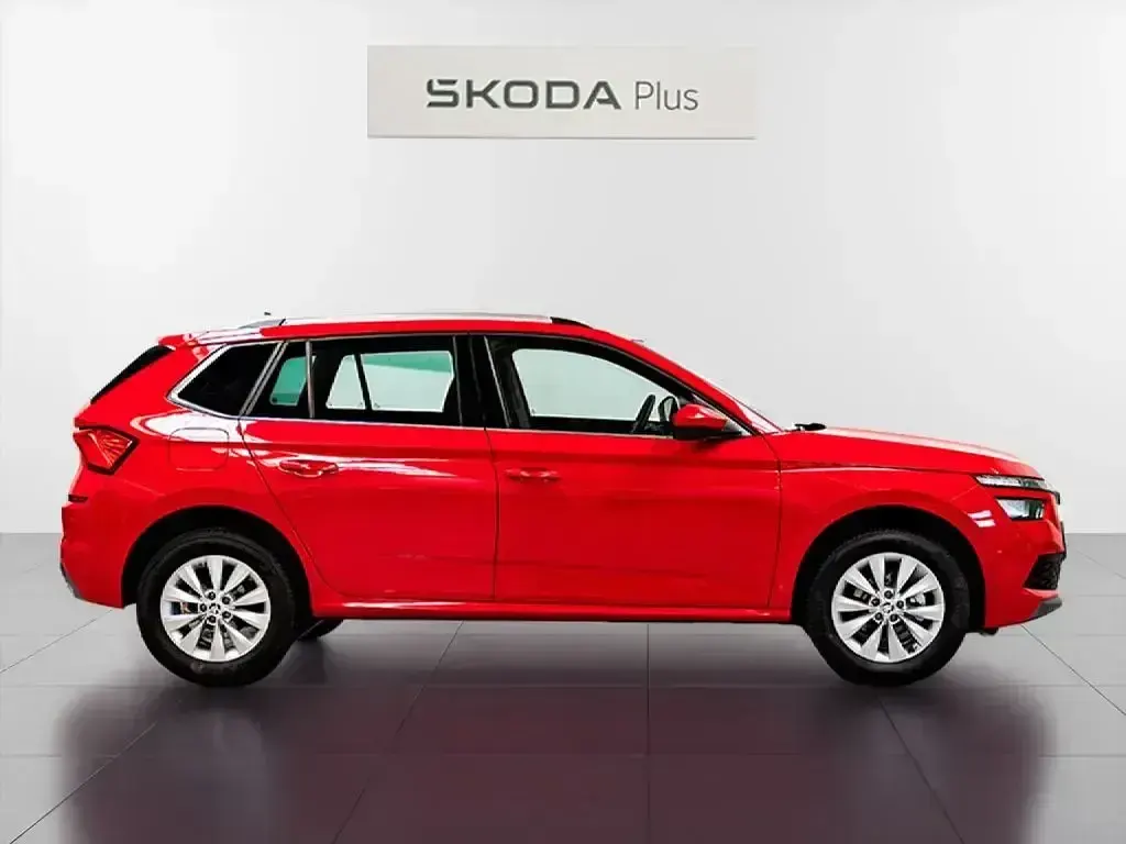 Usado Skoda Kamiq Ambition 150 CV (110 kW) 2022 Rojo SUV