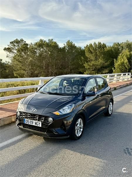 Usado Hyundai i10 67 CV (49 kW) 2023 Azul Utilitario