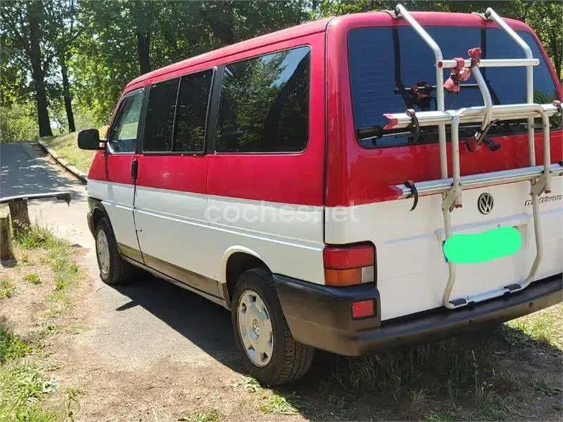Usado VW Multivan 130 CV (95 kW) 1996 Rojo Monovolumen