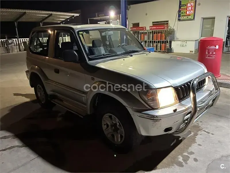 Usado Toyota Land Cruiser 125 CV (91 kW) 1999 Gris / plata SUV