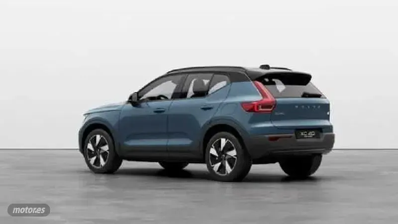 Usado Volvo XC40 Core 185 kW (252 CV) 2023 Azul SUV