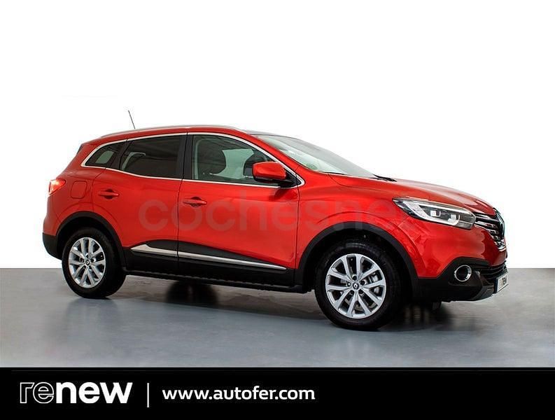 Usado Renault Kadjar Zen 130 CV (95 kW) 2017 Rojo SUV