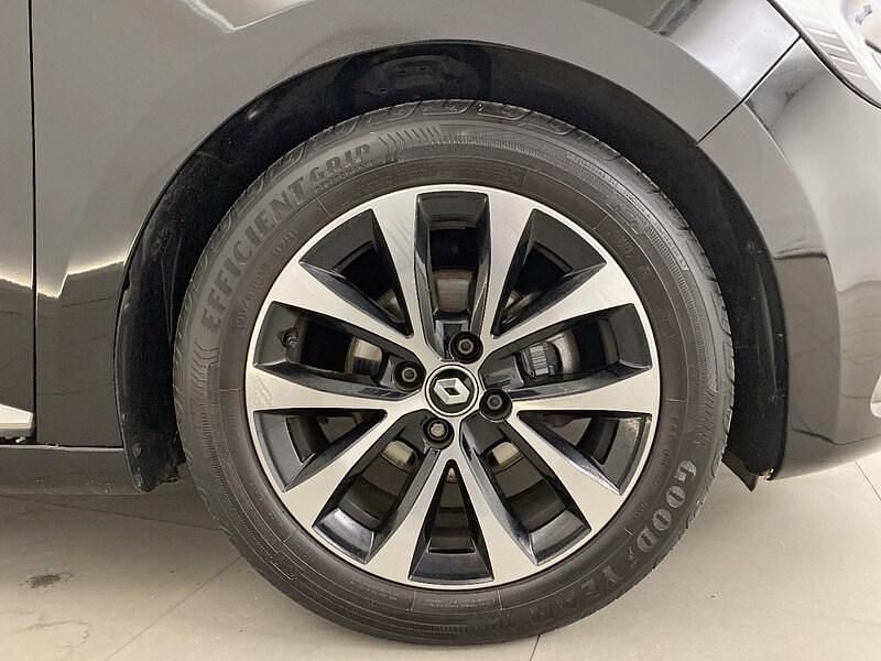 Usado Renault Clio V Techno 100 CV (73 kW) 2022 Negro Berlina