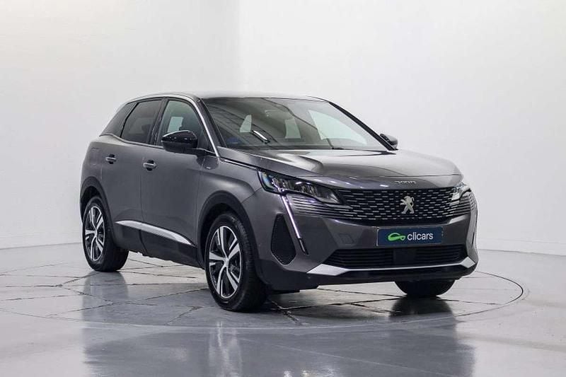 Usado Peugeot 3008 Allure 179 CV (131 kW) 2023 Gris SUV