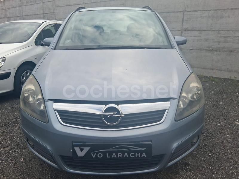 Usado Opel Zafira Cosmo 120 HP (88 kW) 2005 Cinzento Monovolume