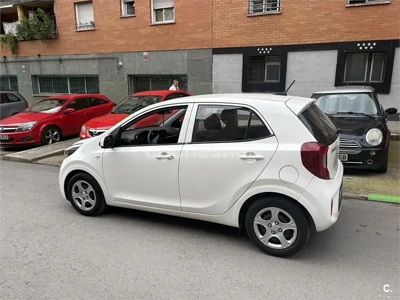 Usado Kia Picanto 67 CV (49 kW) 2022 Blanco Utilitario