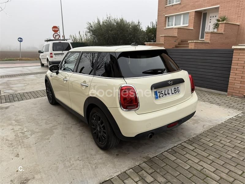 Usado Mini ONE 102 CV (75 kW) 2019 Blanco Utilitario