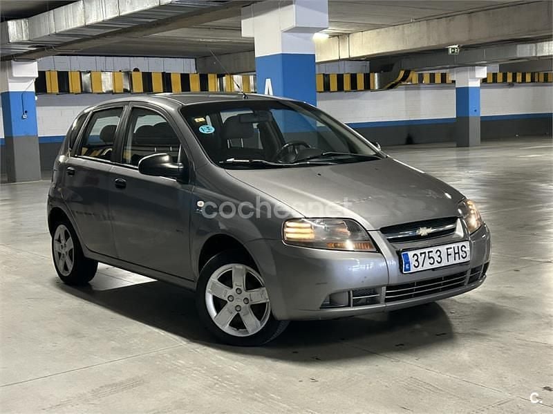 Gris / plata Usado 2006 Chevrolet Kalos SE Berlina | 2600 € (Precio justo) - Imagen 1/4