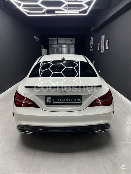 Usado Mercedes CLA220 177 CV (130 kW) 2018 Blanco Berlina