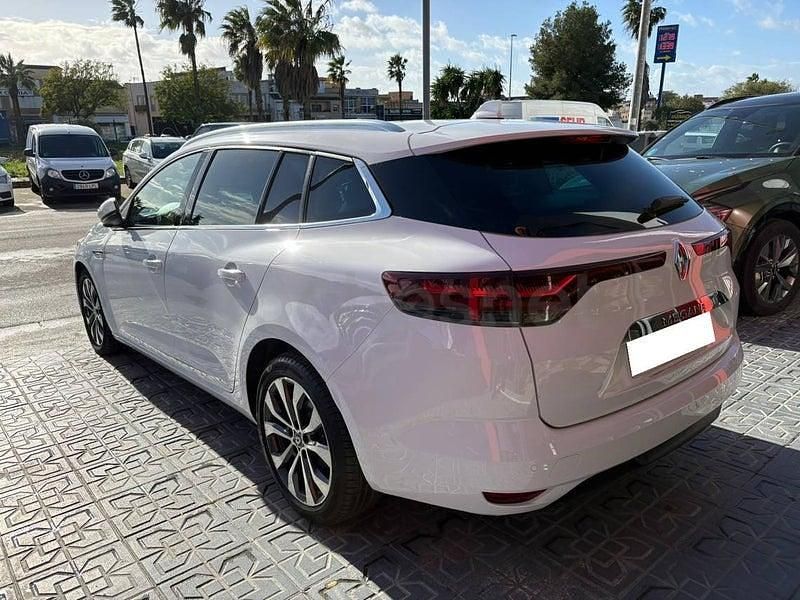 Usado Renault Mégane GrandTour Techno 116 CV (85 kW) 2022 Blanco Familiar