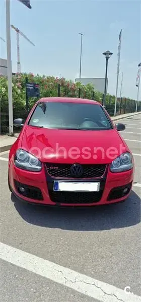 Usado VW Golf IV GTI 200 CV (147 kW) 2005 Rojo Berlina