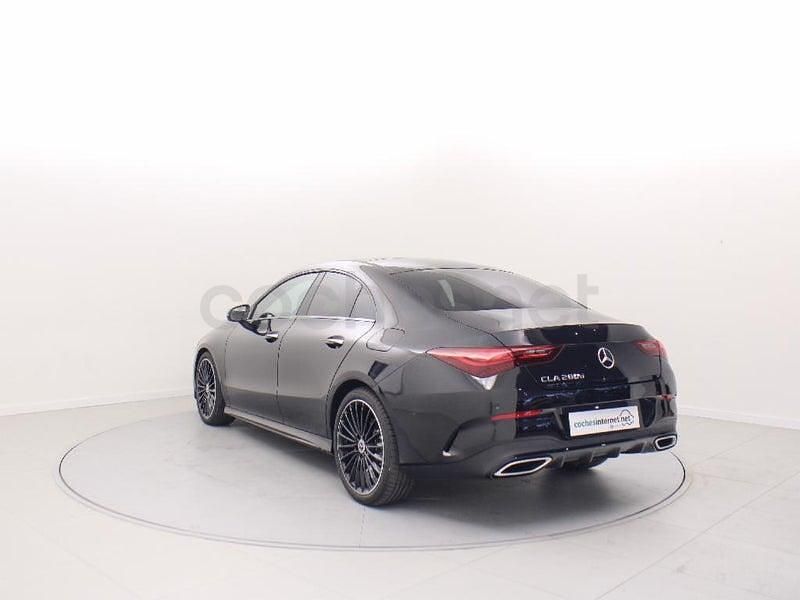 Usado Mercedes CLA200 AMG line 150 CV (110 kW) 2025 Negro cosmos Berlina