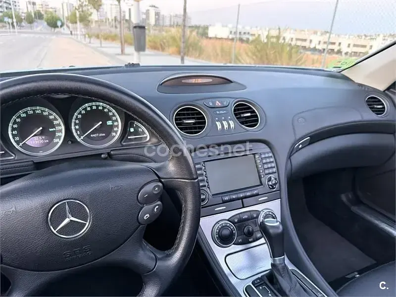 Usado Mercedes SL350 245 CV (180 kW) 2007 Gris / plata Descapotable