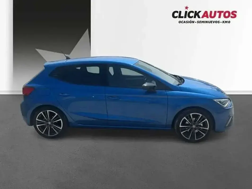 Usado Seat Ibiza FR 116 CV (85 kW) 2025 Azul Utilitario