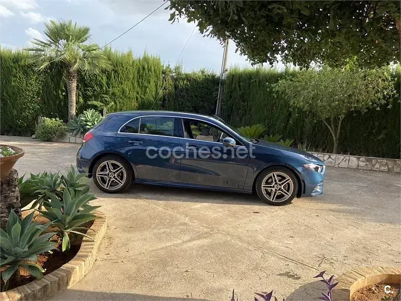 Usado Mercedes A200 150 CV (110 kW) 2022 Azul Berlina