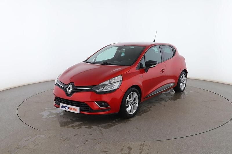 Rojo Usado 2016 Renault Clio IV LIMITED Utilitario | 8899 € (Precio justo) - Imagen 1/3