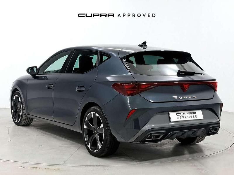 Usado Cupra Leon 150 CV (110 kW) 2025 Gris Utilitario