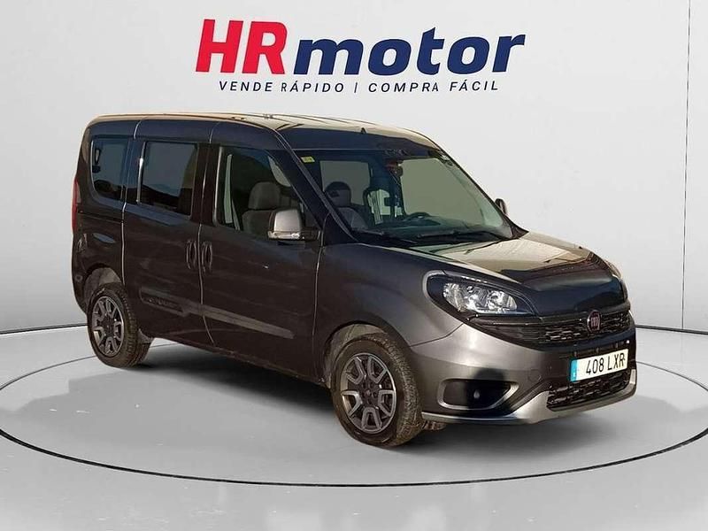 Gris Usado 2022 Fiat Doblò Trekking Monovolumen | 15.950 € (Precio justo) - Imagen 1/4