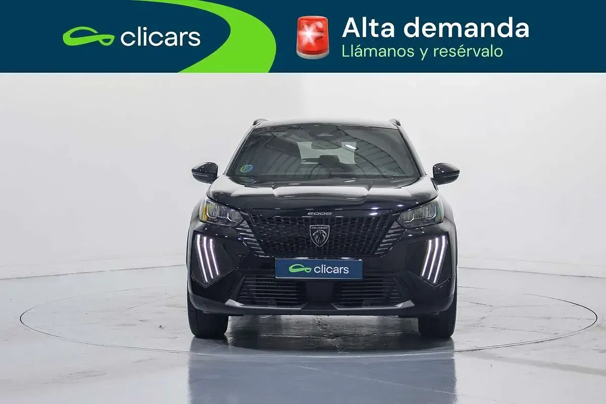 Usado Peugeot 2008 Allure 136 CV (100 kW) 2025 Negro SUV
