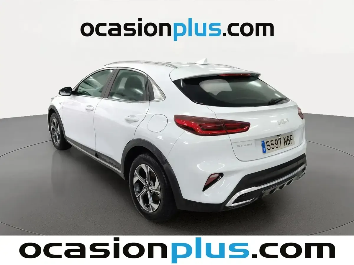 Usado Kia XCeed 100 CV (73 kW) 2025 Blanco SUV