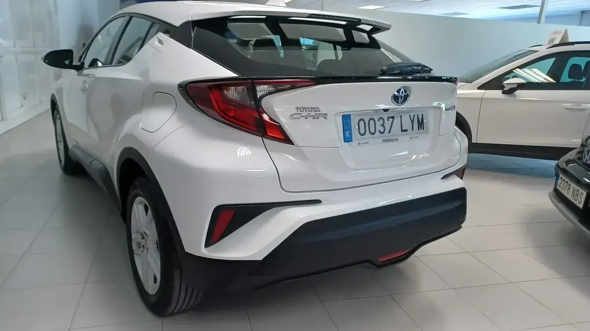 Usado Toyota C-HR Active 122 CV (89 kW) 2022 Otro SUV