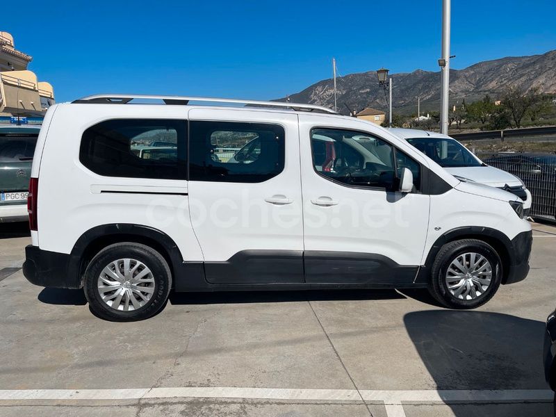 Blanco Usado 2019 Peugeot Rifter Access Monovolumen | 12.800 € (Buen precio) - Imagen 1/4