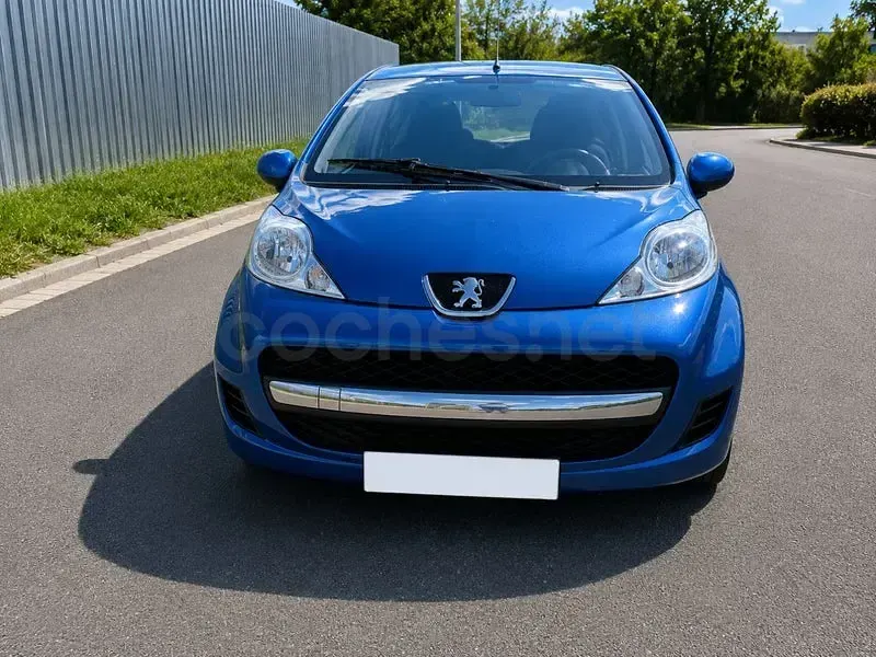 Usado Peugeot 107 68 CV (50 kW) 2009 Azul Utilitario