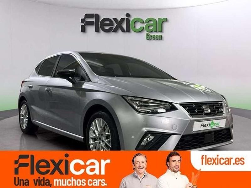 Gris Usado 2024 Seat Ibiza Style Utilitario | 14.990 € (Precio justo) - Imagen 1/4