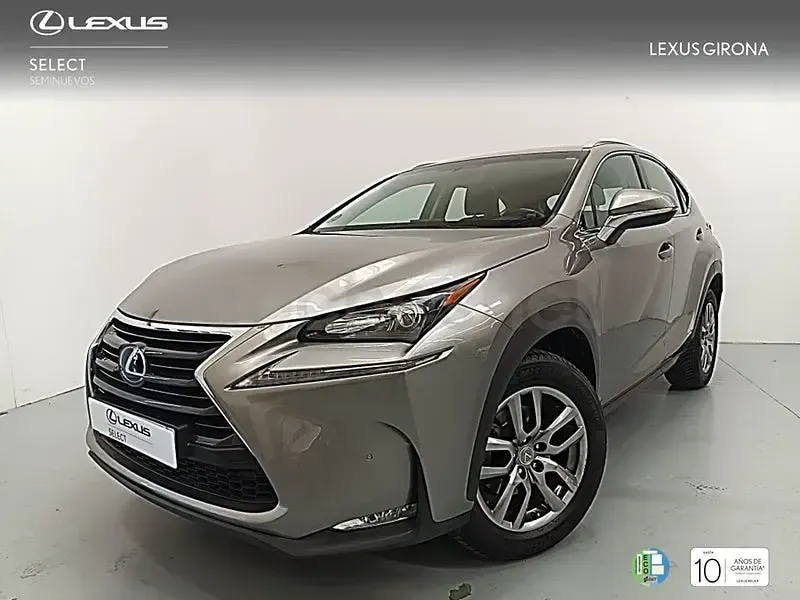 Usado Lexus NX300h Executive Line 197 CV (144 kW) 2014 Gris / plata SUV