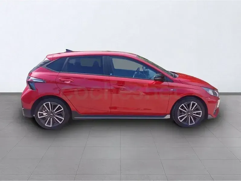 Usado Hyundai i20 N Line 84 CV (61 kW) 2023 Rojo Utilitario