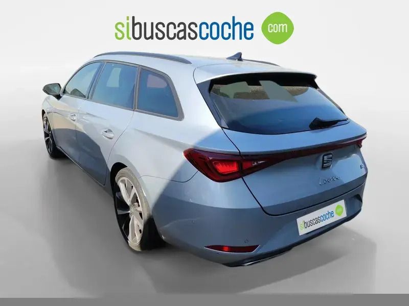 Usado Seat Leon FR 150 CV (110 kW) 2022 Gris/plata