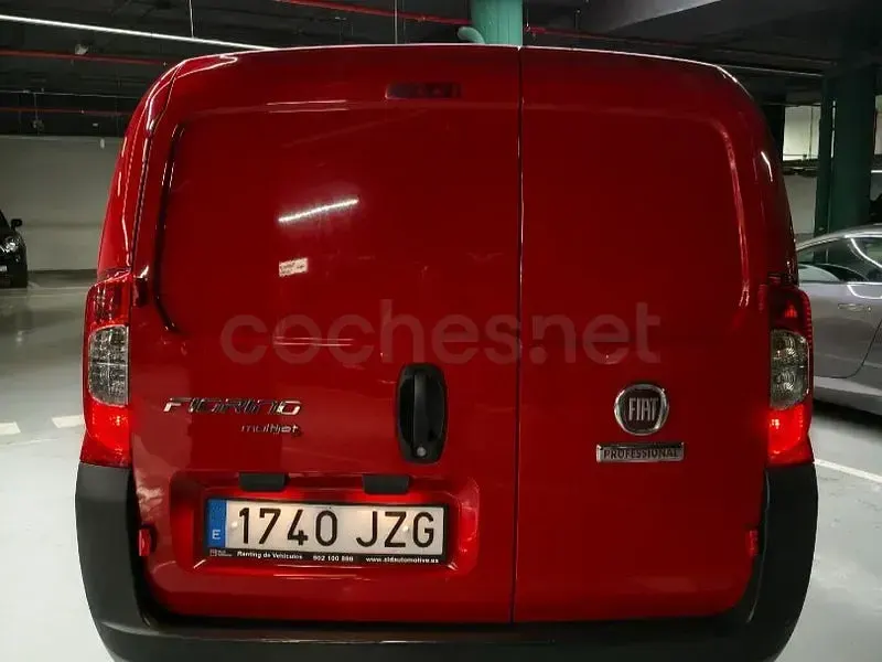 Usado Fiat Fiorino 80 CV (58 kW) 2017 Rojo Monovolumen