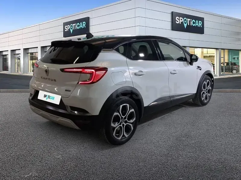 Usado Renault Captur Zen 160 CV (117 kW) 2020 Blanco SUV