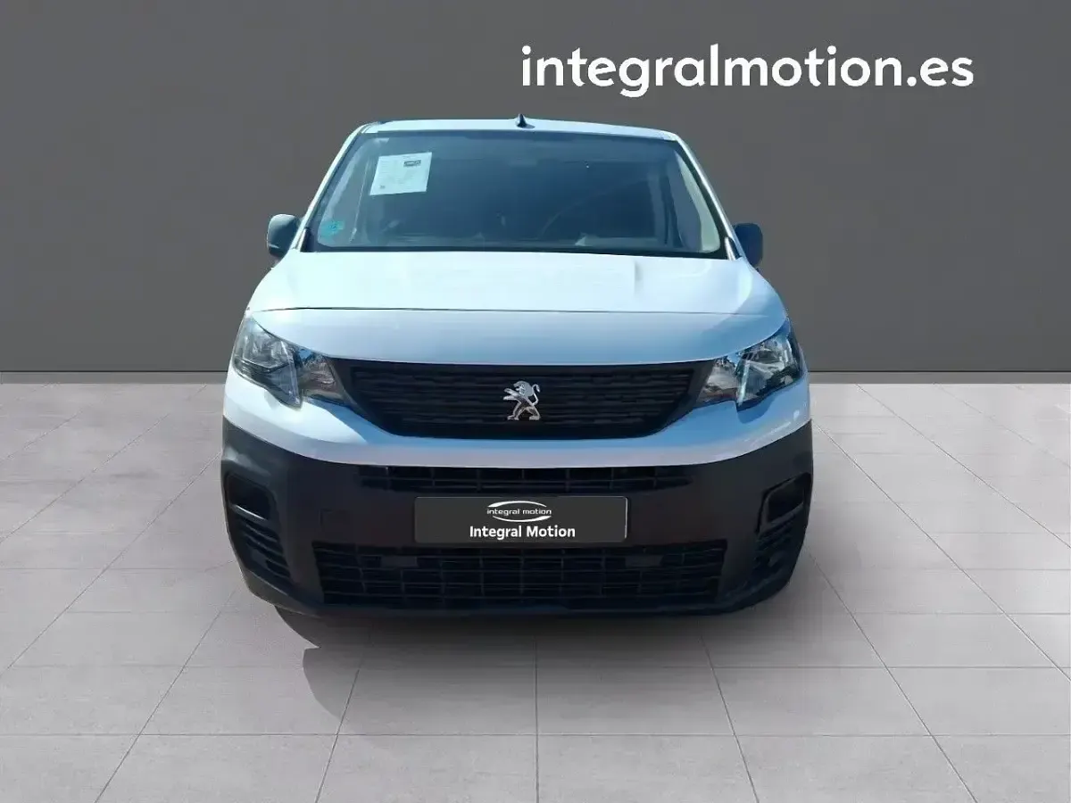 Usado Peugeot Partner 75 CV (55 kW) 2019 Blanco Monovolumen
