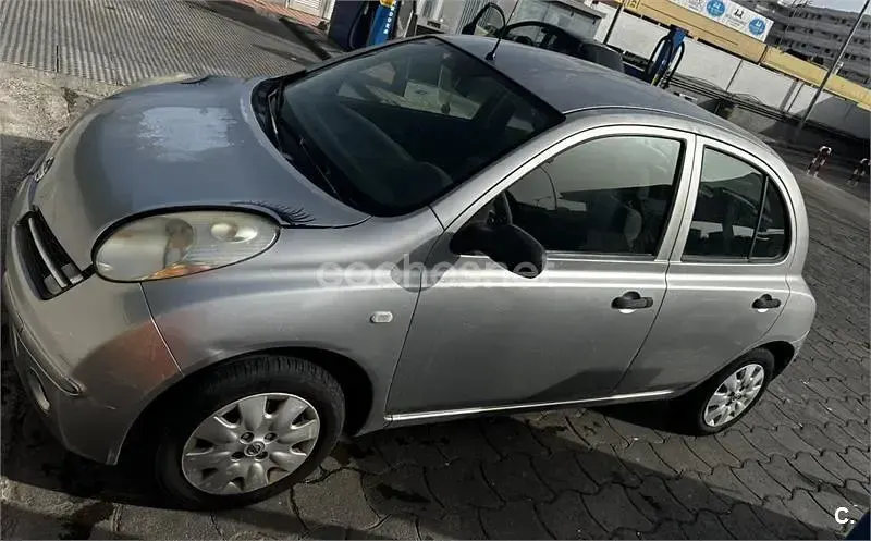 Usado Nissan Micra Visia 65 CV (47 kW) 2005 Gris / plata Berlina