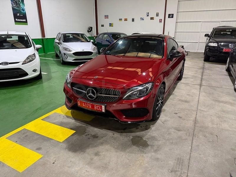 Usado Mercedes C250 204 CV (150 kW) 2018 Granate Coupe