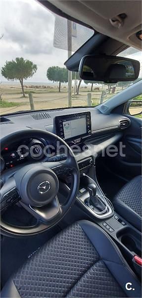 Usado Mazda 2 116 CV (85 kW) 2022 Blanco Berlina