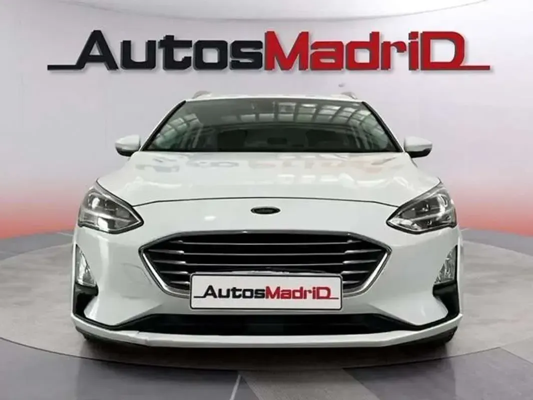 Usado Ford Focus Titanium 120 CV (88 kW) 2021 Blanco Utilitario