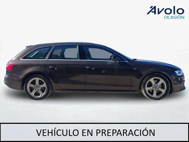 Usado Audi A4 S-Line 136 CV (100 kW) 2014 Familiar