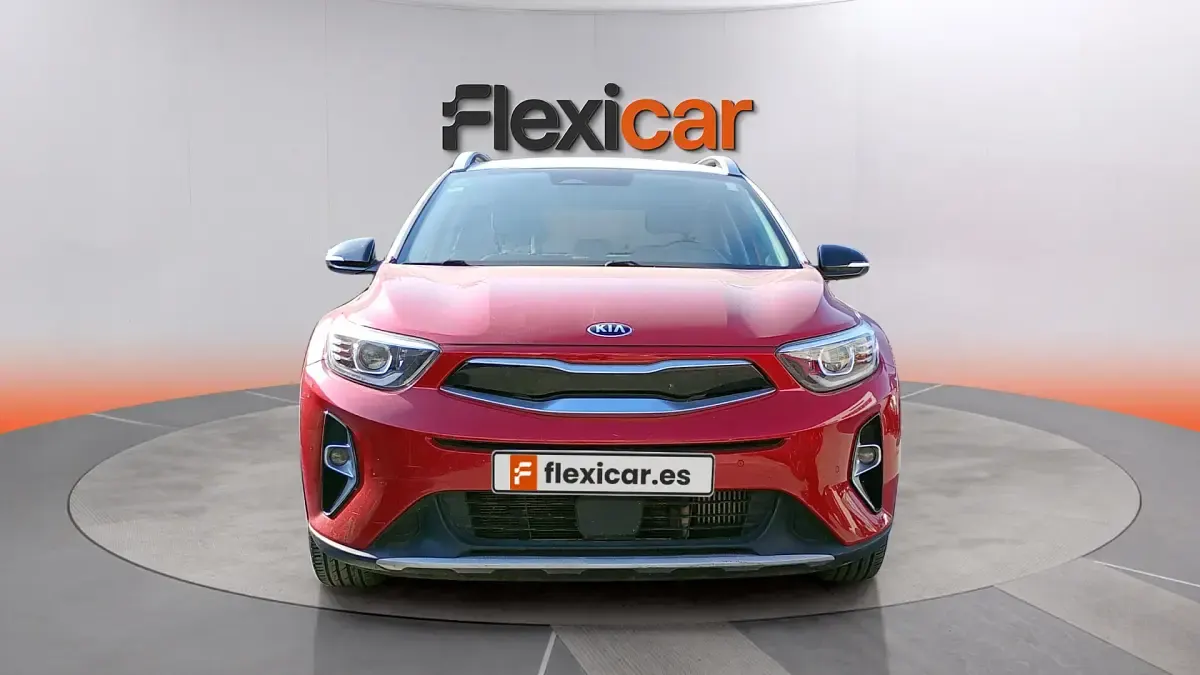 Usado Kia Stonic 101 CV (74 kW) 2021 Rojo SUV