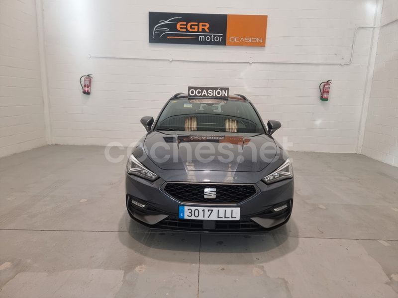 Usado Seat Leon FR 150 CV (110 kW) 2021 Azul Familiar