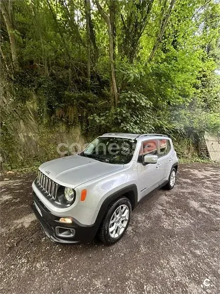 Usado Jeep Renegade Limited 140 CV (102 kW) 2015 Gris / plata SUV