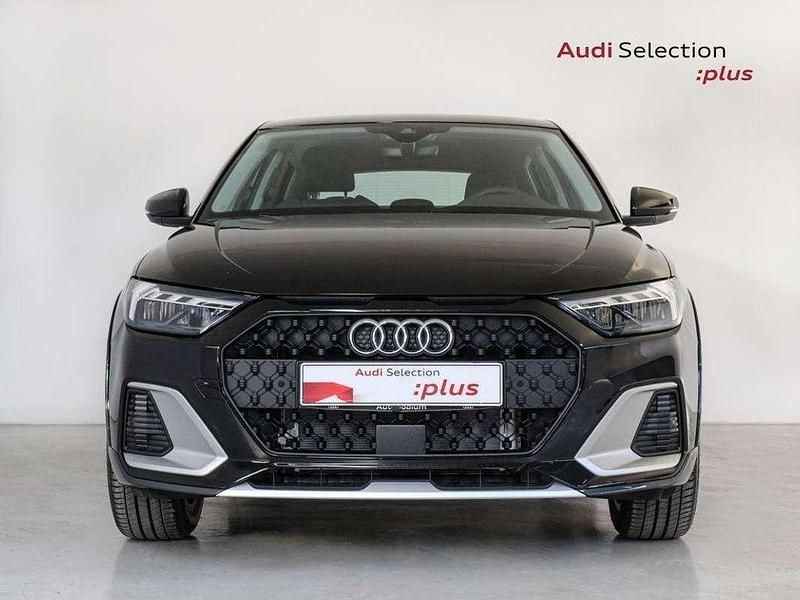 Usado Audi A1 116 CV (85 kW) 2024 Negro SUV