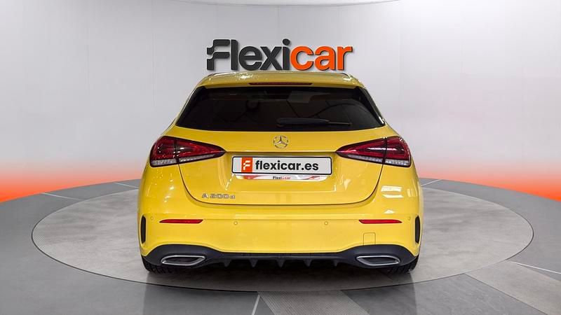 Usado Mercedes A200 150 CV (110 kW) 2020 Amarillo Berlina