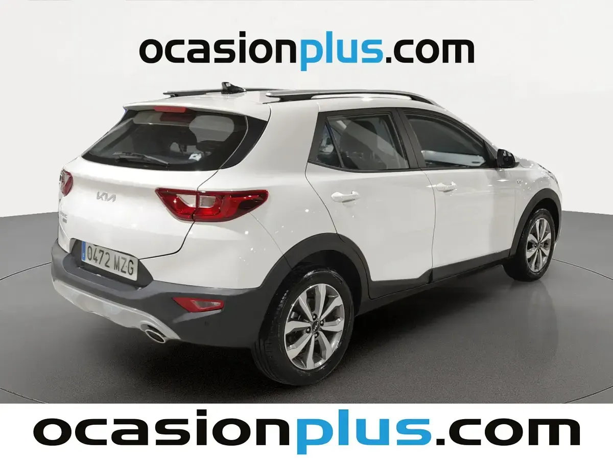 Usado Kia Stonic 101 CV (74 kW) 2025 Blanco SUV